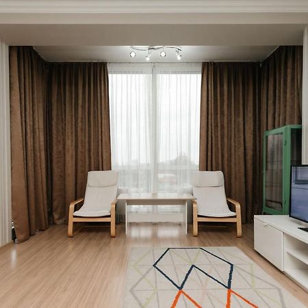 City Center Lev Tolstoi Residence Chişinău Extérieur photo